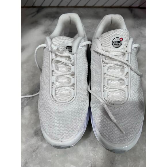 Nike Air Max Dn White Men’s 9 FJ3145-102 Running Shoes Sneaker Triple White - Picture 2 of 12